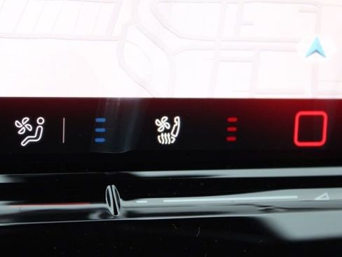 New 2026 Volkswagen GTI SE FWD image 26