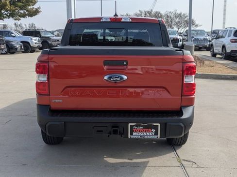 Used 2024 Ford Maverick Lariat image 7