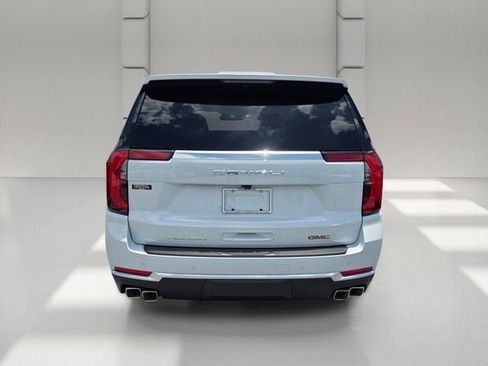 Used 2026 GMC Yukon XL Denali w/ Sun & Power Step Package AWD/4WD image 4