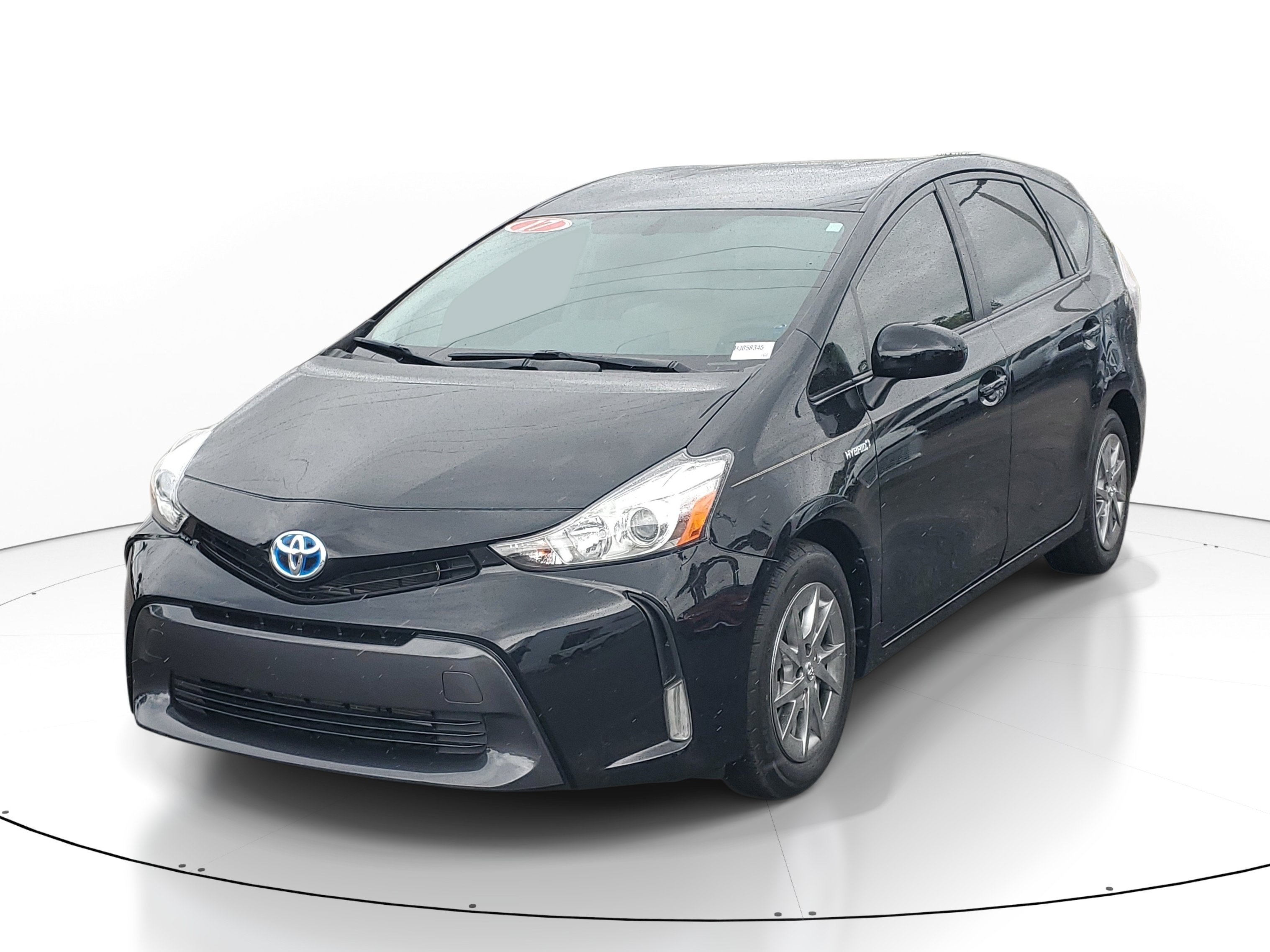 Used 2017 Toyota Prius V Four FWD image 3