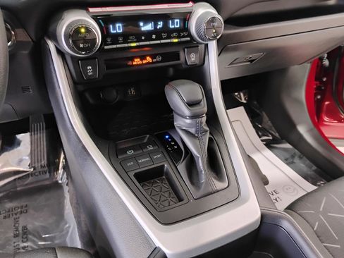 Used 2025 Toyota RAV4 XLE w/ Convenience Package image 56