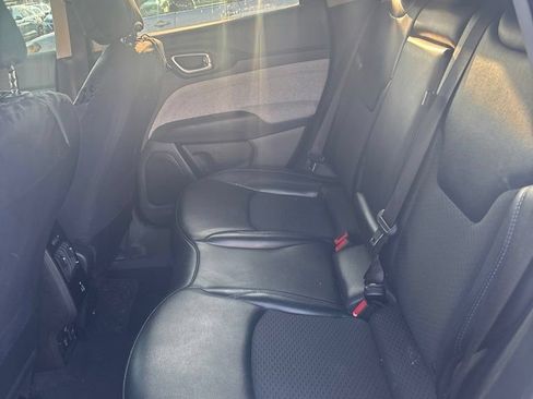 Used 2022 Jeep Compass Latitude w/ Convenience Group AWD/4WD image 36