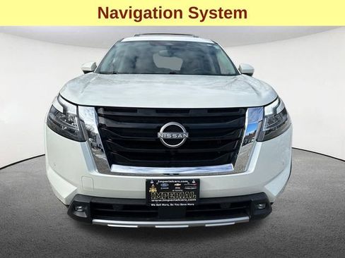 Used 2022 Nissan Pathfinder Platinum w/ Lighting Package (N92) image 4