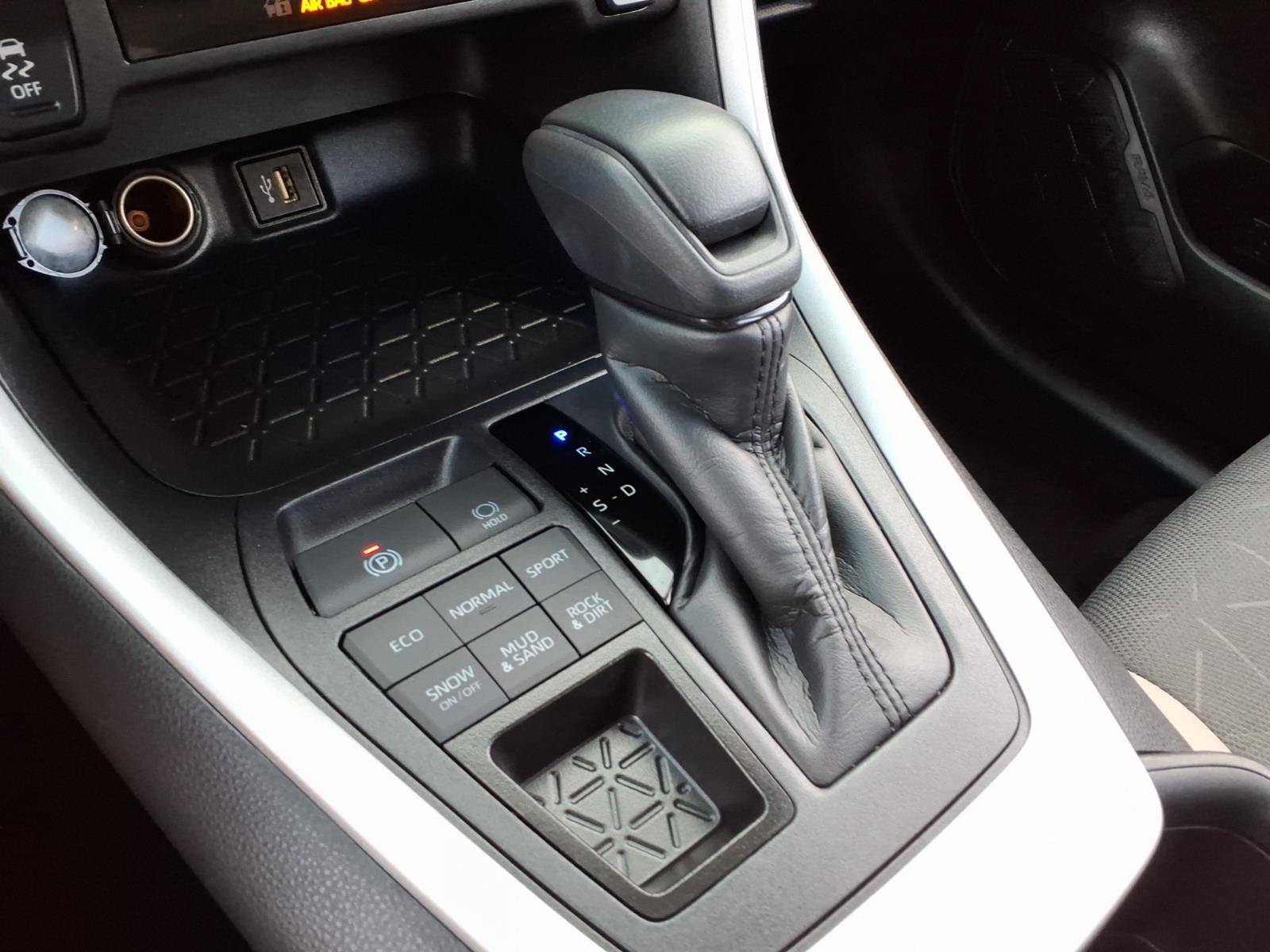 Certified 2025 Toyota RAV4 XLE AWD/4WD image 19