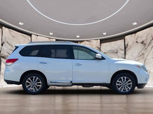 Used 2013 Nissan Pathfinder SL FWD image 20