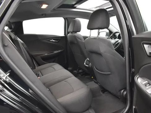 Used 2023 Chevrolet Malibu LT FWD image 17