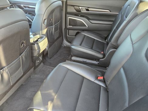 Used 2025 Kia Telluride S FWD image 27