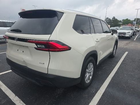 Used 2024 Toyota Grand Highlander FWD image 6