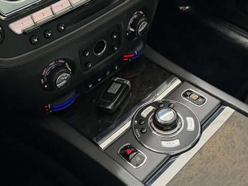 Used 2013 Rolls-Royce Ghost RWD image 71