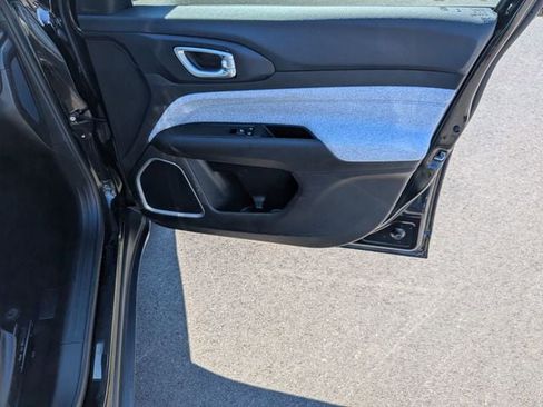 Used 2024 Jeep Compass Latitude w/ Convenience Group image 25