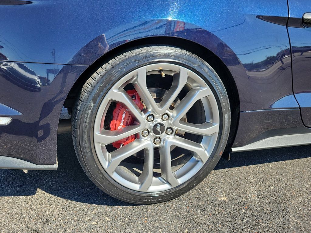 Used 2021 Ford Mustang GT Premium w/ Carbon Sport Interior Package RWD image 9
