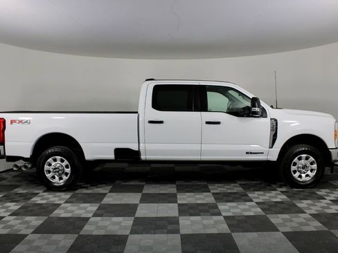 Used 2023 Ford F350 XLT w/ FX4 Off-Road Package image 9