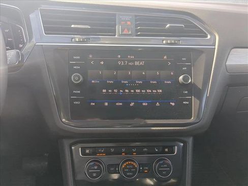 Used 2021 Volkswagen Tiguan SEL image 13