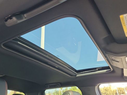 New 2026 Nissan Frontier PRO-4X w/ Pro Premium Package AWD/4WD image 11