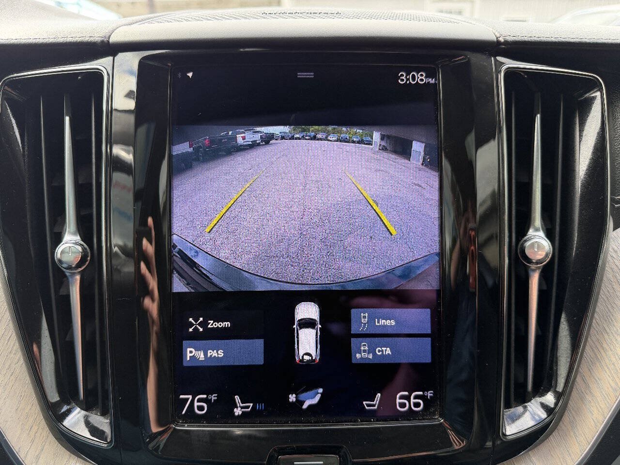 Used 2021 Volvo XC60 T5 Inscription AWD/4WD image 14