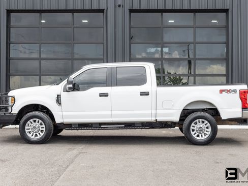 Used 2019 Ford F250 XL w/ STX Appearance Package AWD/4WD image 4