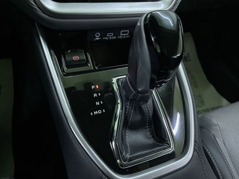 Used 2023 Subaru Outback Limited image 25