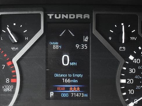 Used 2022 Toyota Tundra SR5 w/ SR5 Convenience Package AWD/4WD image 7