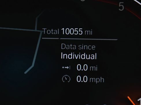 Used 2025 BMW X4 xDrive30i image 21