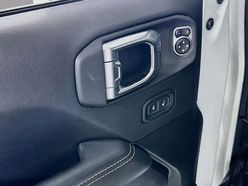 Used 2023 Jeep Wrangler Sahara w/ Safety Group image 18