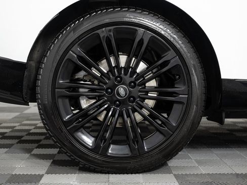 Used 2022 Land Rover Range Rover SE image 40