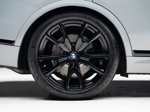 Used 2024 BMW X7 xDrive40i w/ Executive Package AWD/4WD image 38