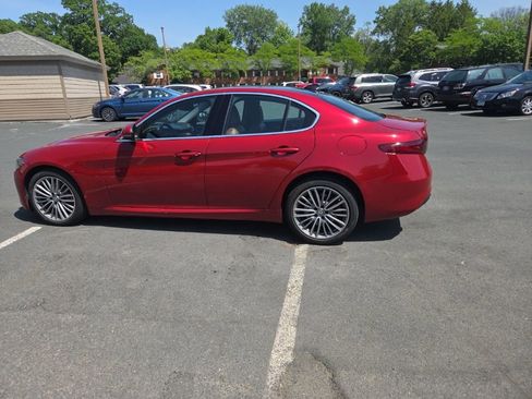 Used 2018 Alfa Romeo Giulia Ti w/ Quick Order Package 22X Lusso AWD/4WD image 7