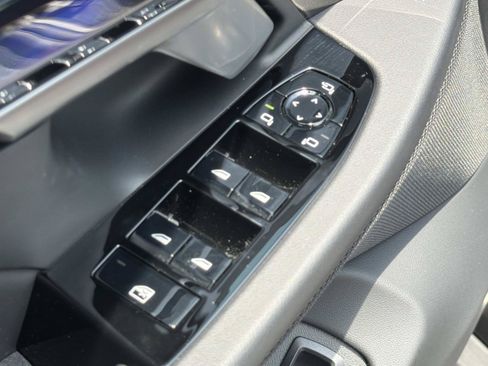 Used 2026 BMW 540i xDrive AWD/4WD image 17