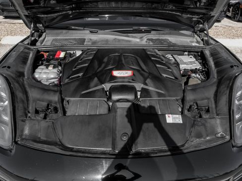 Used 2020 Porsche Cayenne Turbo image 58