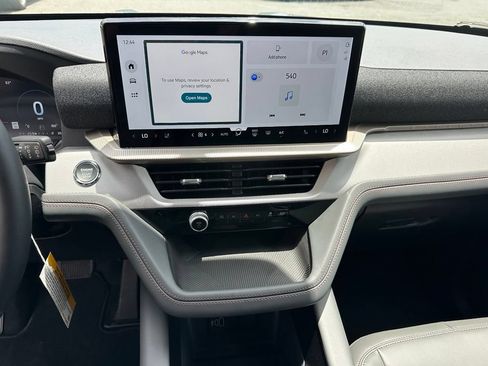 New 2026 Ford Explorer Active w/ Active Comfort Package RWD image 27