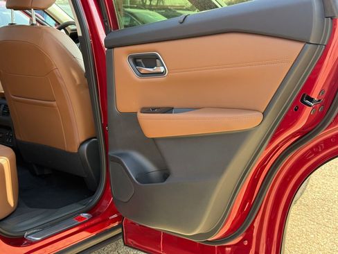 New 2026 Nissan Rogue Platinum w/ Platinum Premium Package image 22