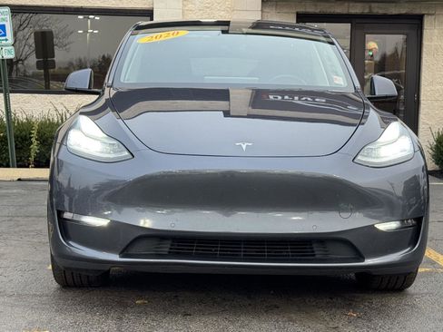 Used 2020 Tesla Model Y Long Range image 9
