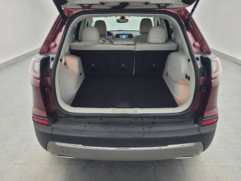 Used 2019 Jeep Cherokee Limited AWD/4WD image 29