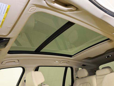 Used 2019 BMW X7 xDrive50i w/ Premium Package image 14