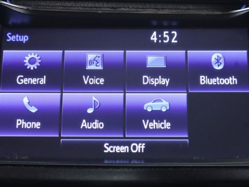 Used 2018 Toyota RAV4 LE AWD/4WD image 17