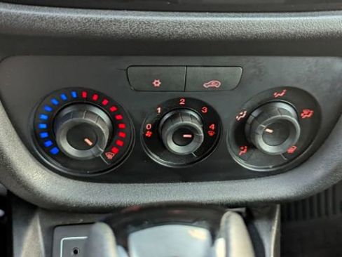 Used 2019 RAM ProMaster City Tradesman SLT image 33