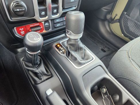 New 2025 Jeep Wrangler Sport AWD/4WD image 15