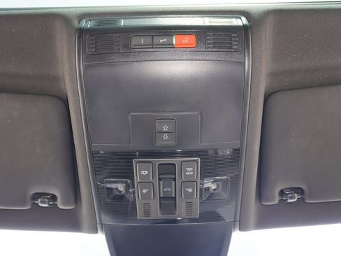 Used 2022 Volkswagen Tiguan SE R-Line FWD image 22