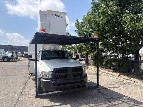 Used 2014 RAM 5500 Tradesman w/ Cold Weather Group RWD image 5
