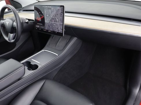 Used 2023 Tesla Model Y Long Range image 22