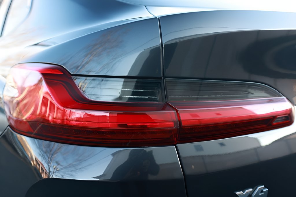 Used 2023 BMW X4 M40i w/ Premium Package AWD/4WD image 25