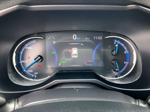 Used 2025 Toyota RAV4 LE image 23