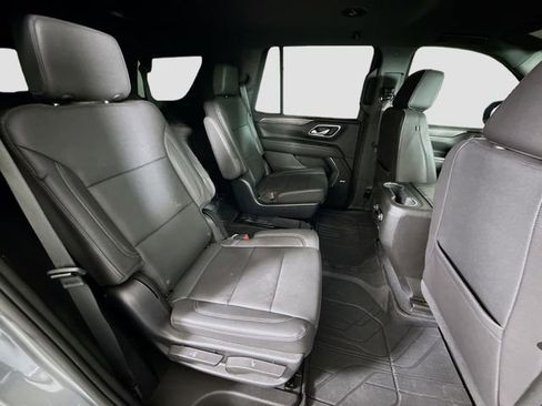 Used 2023 Chevrolet Tahoe Z71 w/ Luxury Package image 28