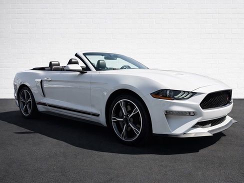 Used 2022 Ford Mustang GT Premium w/ California Special Package RWD image 3