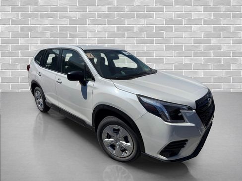 Used 2022 Subaru Forester AWD/4WD image 5