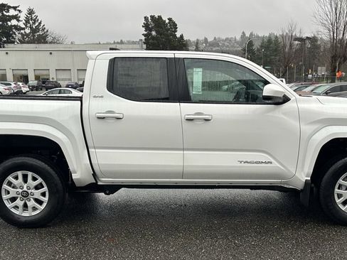 New 2026 Toyota Tacoma SR5 image 4