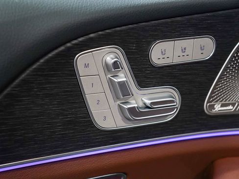 Certified 2026 Mercedes-Benz GLS 450 4MATIC image 24