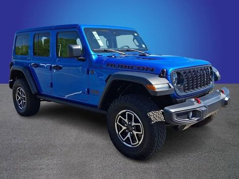 Used 2024 Jeep Wrangler Unlimited Rubicon w/ Technology Group AWD/4WD image 3