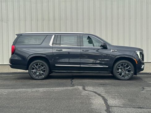 New 2026 GMC Yukon XL Elevation w/ Elevation Premium Package image 4