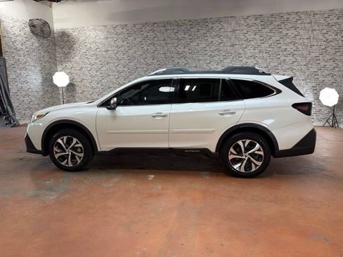 Used 2021 Subaru Outback Touring XT AWD/4WD image 4